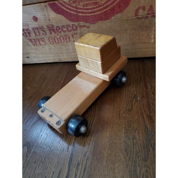 Rare Vintage Solid Maple Wood Flatbed Truck Toy - Community - Picture 8 of 9